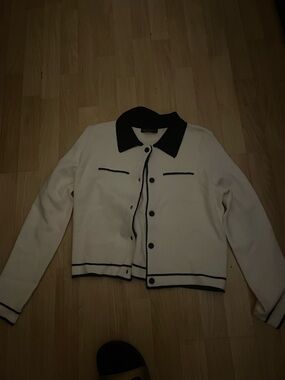Emerson lang Contrast Collar Women's Jacket - Cream with Black Trim